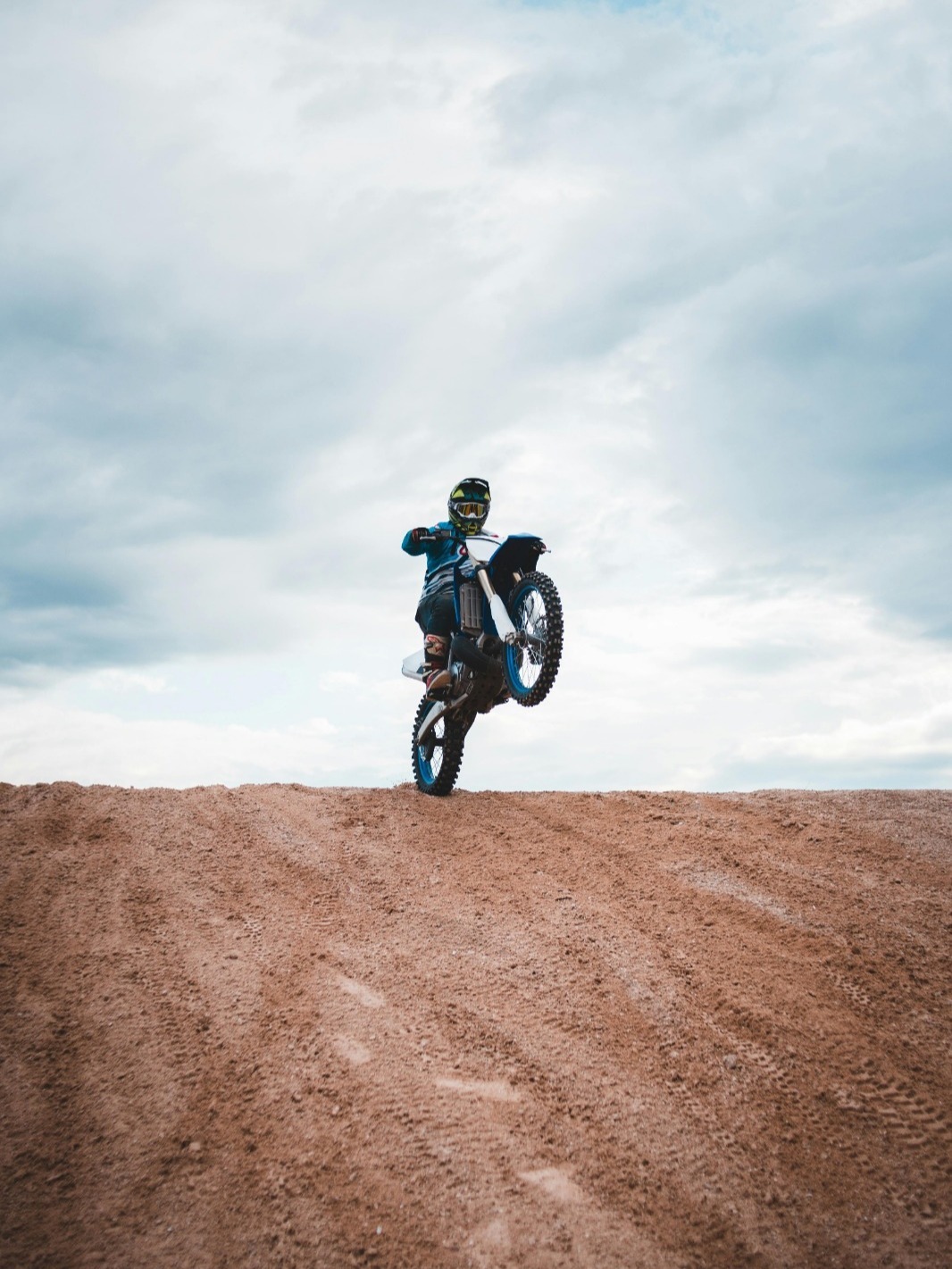 Toughest Tourers: Top Bikes Under 3 Lakhs